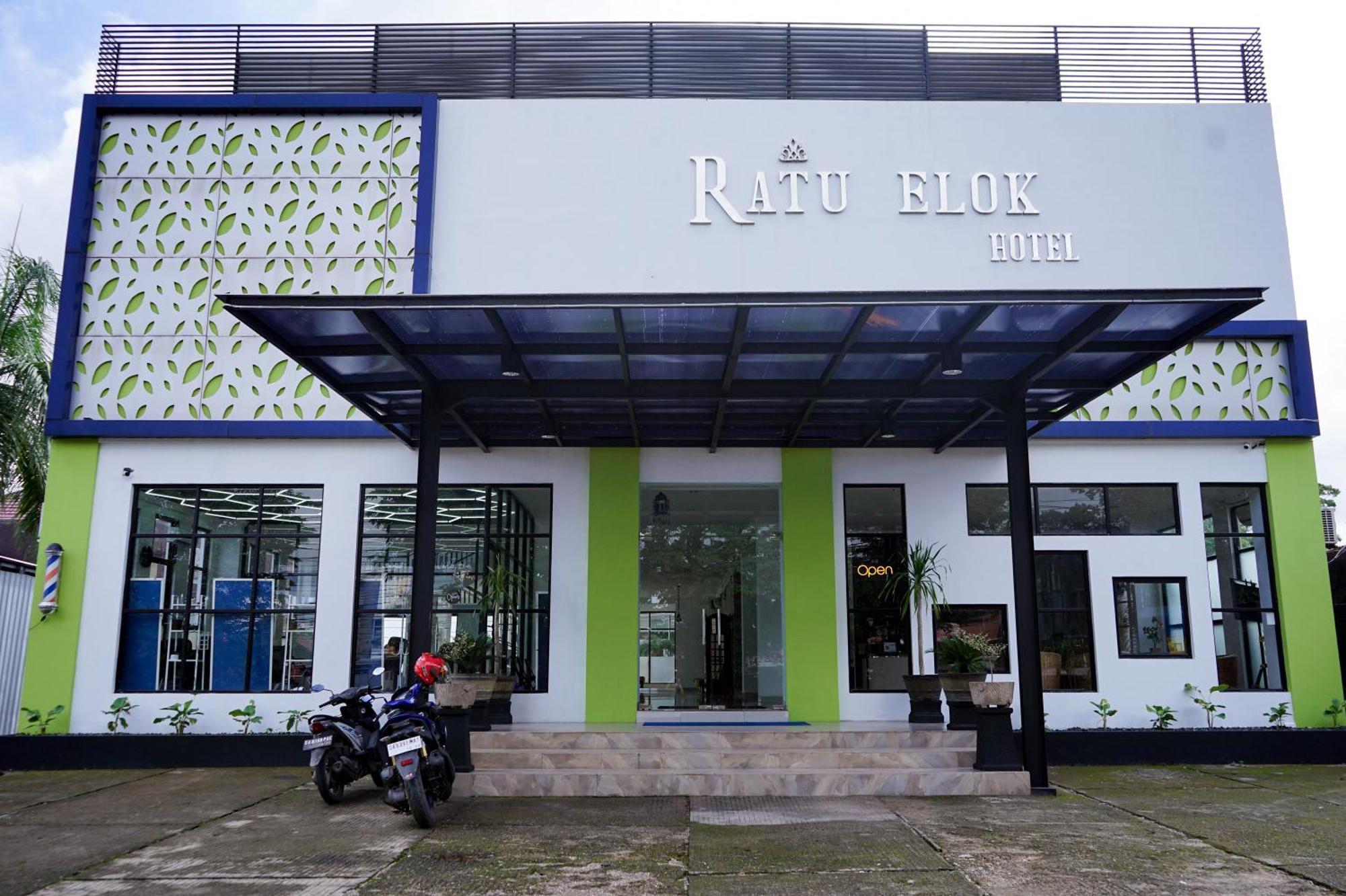 Urbanview Hotel Ratu Elok Syariah Banjarbaru By Reddoorz Martapura  エクステリア 写真